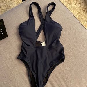 Cupshe 1 piece bathing suit